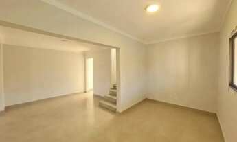 Imagem 2: Casa com quintal e piscina no Bairro Urbanova