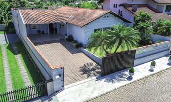 Imagem 5: Casa de Médio a Alto Padrão em Benedito Novo - SC