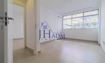 Imagem 7: Apartamento totalmente reformado, no Corte do Cantagalo. Sala, 4 quartos, com cerca 150m²