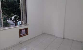 Imagem 7: Ótimo imóvel a 600m ( 8mins) a pé do Metrô Afonso pena, farto comércio e transporte na reg