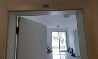 Imagem 4: Apartamento para Venda Apartamento com 1 dormitório, sacada com churrasqueira e garagem no