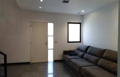 Imagem 3: Ótimo Sobrado para Venda em Condomínio na Granja Viana