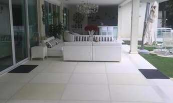 Imagem 5: Casa de condomínio para venda tem 1300 metros quadrados com 5 quartos