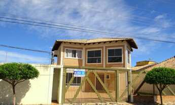 Imagem: Sobrado em Excelente Localização - 3 Suites