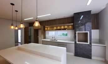 Imagem 3: Casa de condomínio para venda com 3 suítes com closet e banheira , piscina em Rio Verde GO