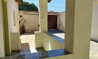 Imagem: Aluga-se casa - Bairro Cândida Câmara