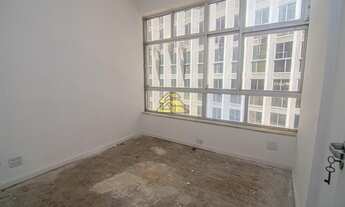 Imagem 7: Centro Galpão / depósito com 5 vagas na garagem