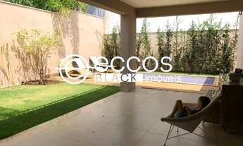 Imagem 2: Casa em condomínio para aluguel, 4 quartos, 4 suítes, 2 vagas, NOVA UBERLÂNDIA - Uberlândi