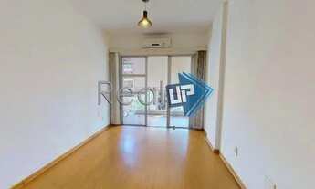 Imagem 4: 2 quartos com varanda e vaga em Botafogo