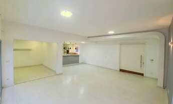 Imagem 7: Casa de condomínio sobrado para aluguel e venda possui 700 metros quadrados com 3 quartos