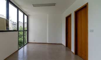 Imagem 4: A VENDA Sala comercial pronta no Catete. Melhor oportunidade da região!