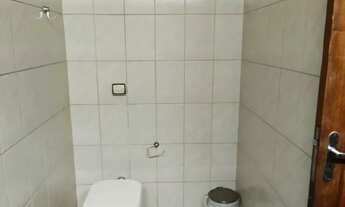 Imagem 5: Quarto suíte Quarto com aluguel por R$700 /mês