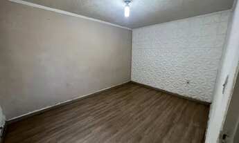 Imagem 3: Casa de Fundos independente para locação - 2 quartos R$ 1.200,00 - Jardim Melina