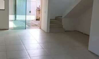 Imagem 3: Sobrado para aluguel possui 100 metros quadrados com 2 quartos em Meia Praia - Navegantes