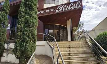 Imagem 2: Prédio comercial, 565 metros, em frente do parque areião