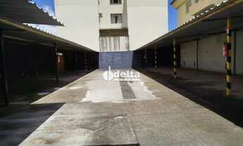 Imagem 4: Área disponível para locação no bairro Nossa Senhora Aparecida em Uberlândia-MG