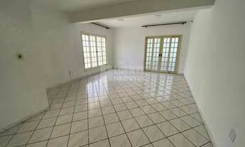 Imagem 5: Ótima casa com 4 dormitórios no bairro Rio Tavares!