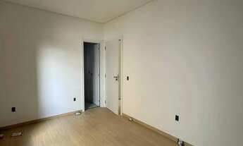 Imagem 7: Geminado com 2 suítes sendo 1 com sacada e 2 vagas de garagem - Costa e Silva