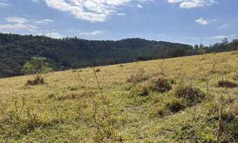 Imagem 6: Terrenos PLANOS com portaria e infraestrutura de água