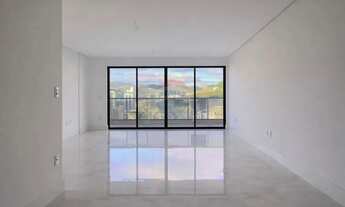 Imagem 2: Apartamento de alto padrão com 4 quartos e 3 vagas de garagem