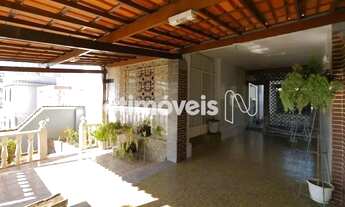 Imagem: Casa Ampla de 197m² à Venda no Bairro