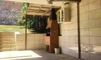 Imagem 7: Vende-se casa estilo sobrad, no formado de 2 residencias independentes, 4 quartos com 1 su