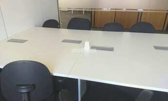 Imagem 6: CONJUNTO COMERCIAL - estação Pinheiros da CPTM - MOBILIADO