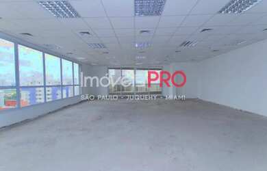 Imagem 4: Sala comercial de 335m², localizada em Moema, com 6 vagas