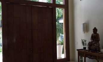 Imagem 6: Casa de condomínio para venda tem 1300 metros quadrados com 5 quartos