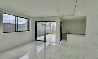 Imagem 2: Casa para venda com 247 metros quadrados com 4 quartos em - Eusébio