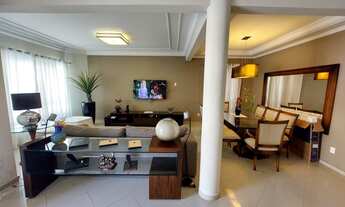 Imagem 2: Casa com 320 m² com 5 dorms sendo 4 suítes, piscina, churrasqueira e 3 vagas em Embaré-San