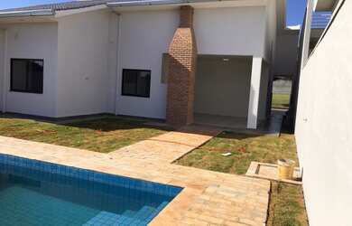 Imagem 7: Casa para Venda em Foz do Iguaçu, Jardim Lancaster I, 3 dormitórios, 3 suítes, 4 banheiros