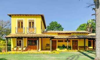 Imagem 3: Casa de condomínio para aluguel e venda possui 485 metros quadrados com 6 quartos