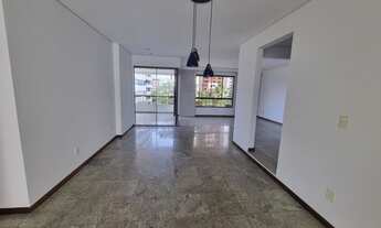 Imagem 7: Pituba Ville, quatro quartos, sendo três suítes, nascente, 188 m², três vagas