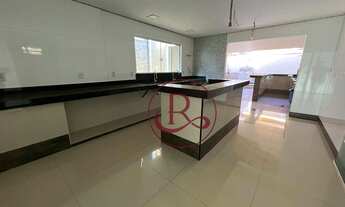 Imagem 2: Casa com 3 quartos à venda, 250 m² por R$ 600.000 - Sítio de Recreio Ipê - Goiânia/GO