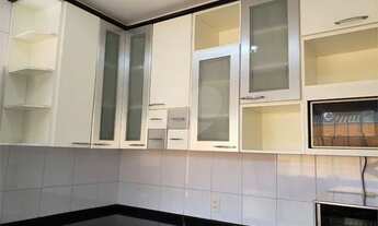 Imagem 5: Excelente sobrado com 3 suítes e 4 vagas de garagem. Aquecimento solar