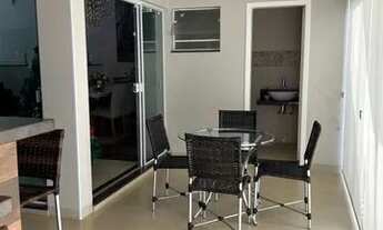 Imagem 2: Sobrado para venda tem 240 metros quadrados com 3 quartos em Boaçava - São Paulo - SP