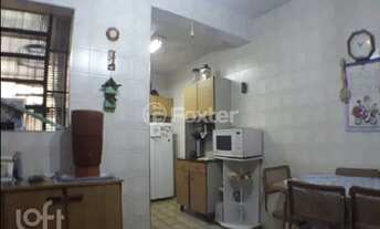 Imagem 2: Casa para venda com 150 metros quadrados com 3 quartos em Vila Jardim - Porto Alegre - RS