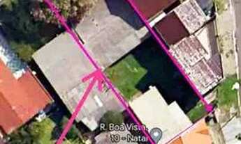 Imagem 2: Terreno com 2 casas