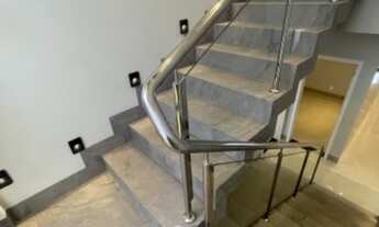 Imagem 5: Vendo sobrado alto padrão em condomínio!!