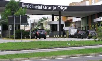 Imagem 3: Cond.Granja Olga II - 4 dorm. sala, escr, coz, área serv, churrasq, 3 gar. cob, dep emp