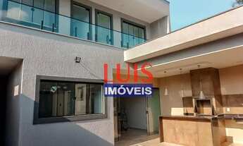 Imagem: Excelente casa com 3 dormitórios à venda