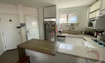 Imagem 4: Apartamento com 2 dormitórios, 1 suíte e 1 vaga de garagem - 74m² priv. Itacorubi