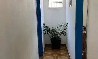 Imagem 2: Casa com três quartos, banheiro, garagem