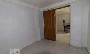 Imagem 7: Casa para Aluguel - Pilarzinho, 2 Quartos, 54 m2