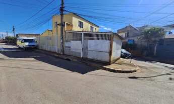 Imagem 3: QR 206 lotao esquina com 7 kits otimo p/renda excel,local vlr 350.000 Samambaia Norte