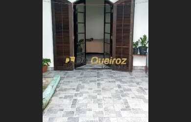 Imagem 5: DE QUEIRZ. CASA COM ESPAÇO ACONCHEGANTE EM BAIRRO TRANQUILO!