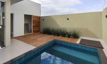 Imagem: Casa com piscina particular