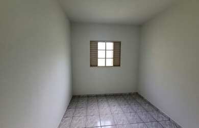 Imagem 4: Casa de Colônia para aluguel com 02 quartos no Bairro Daniel Fonseca em Uberlandia - MG