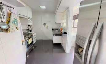 Imagem 4: Apartamento para aluguel e venda possui 255 metros quadrados com 4 quartos